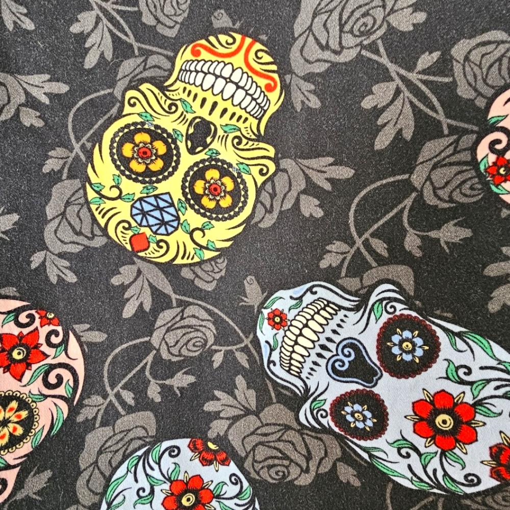 Loudmouth Sugar Skull Golf Shorts Size 38 - Picture 4 of 9